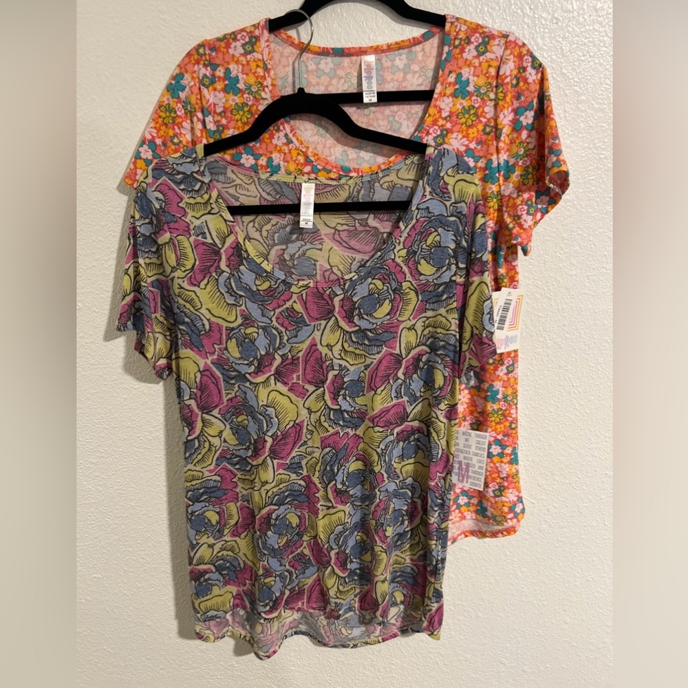 LuLaRoe NWT Women’s Medium Classic Ts-Set Of 2 FLORAL prints! Retired Style